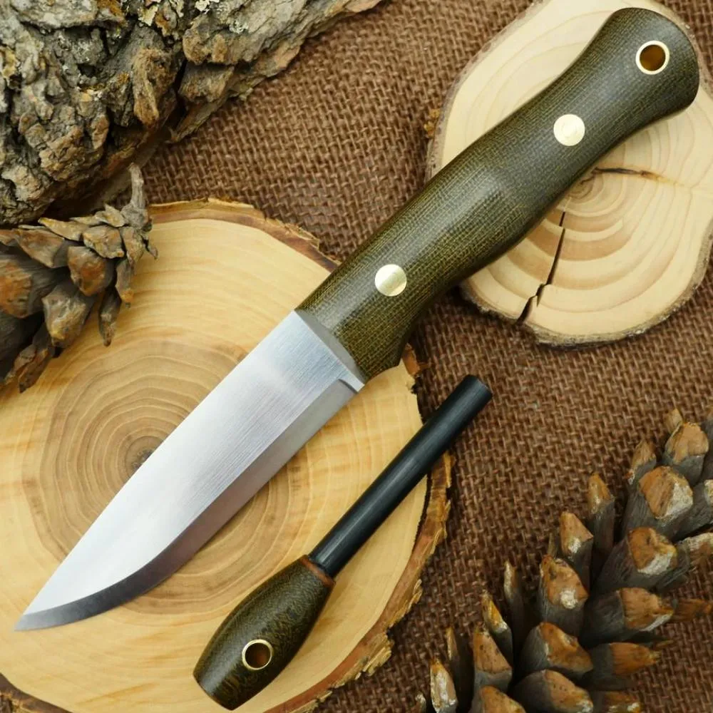 Explorer: Green Canvas & Brown Linen
