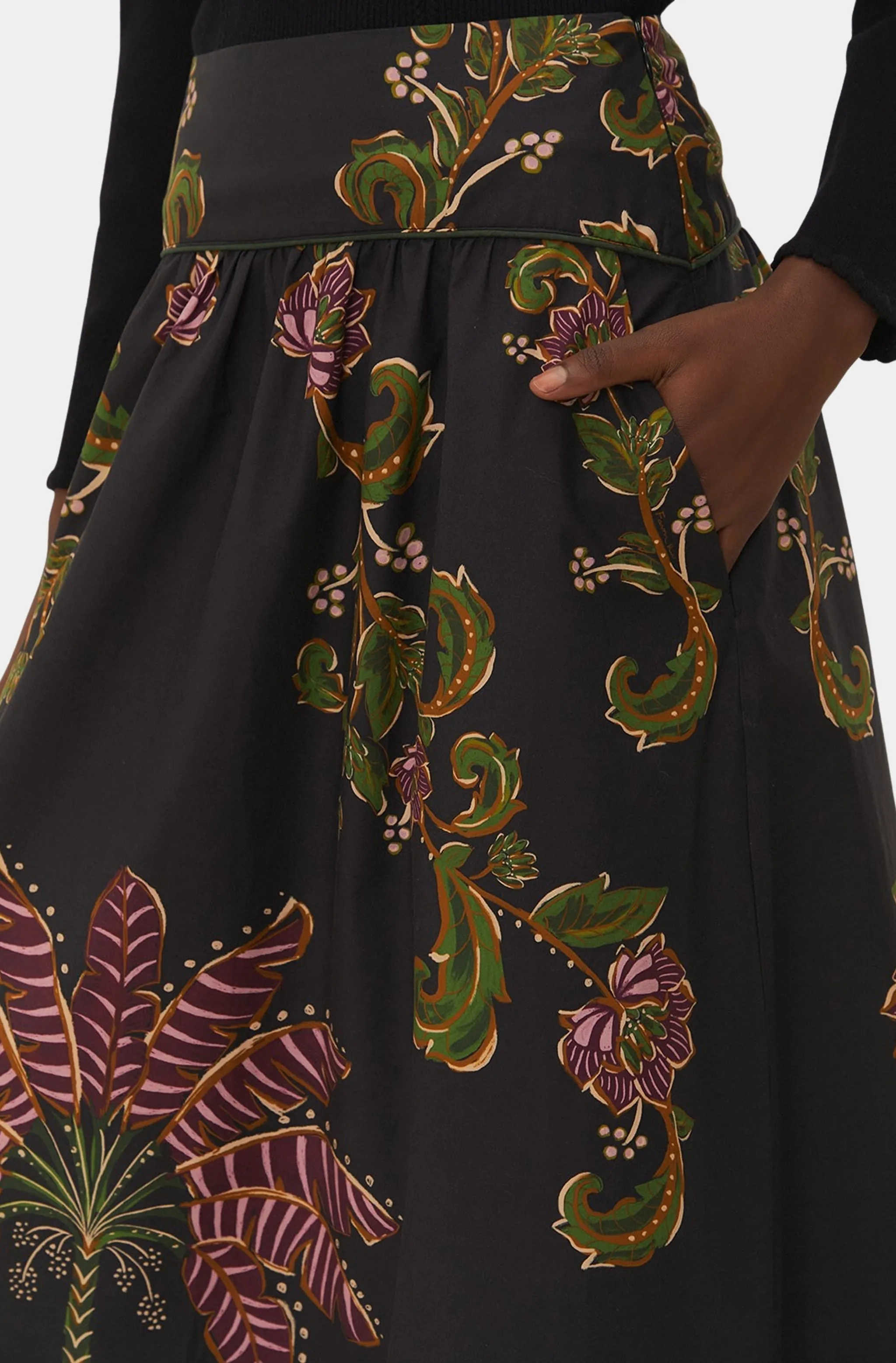 Ravenala Black Midi Skirt