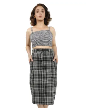 Tailored Plaid Pencil Skirt